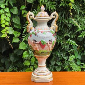 ANFORA/potiche em porcelana ao estilo da região de CAPODIMONTE