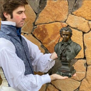 Escultura em PETTIT-BRONZE retratando MOZART