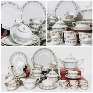 CONJUNTO DE CHÁ E CAFÉ em porcelana Tchecoslovaca.