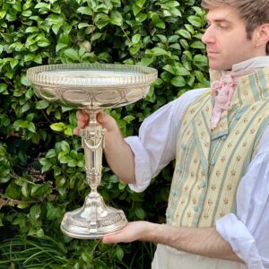 CENTRO DE MESA ao estilo imperial em metal banhado a PRATA